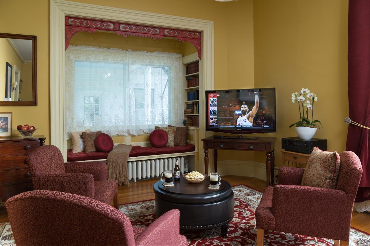 לינה וארוחת בוקר Rockland Talbot House מראה חיצוני תמונה